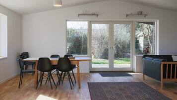 House | Tempat makan