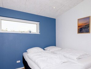 House | 6 bedrooms, individually furnished - 12 Person Holiday Home in Vinderup (Vinderup)