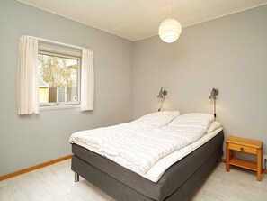 House | 2 bedrooms, individually furnished - 6 Person Holiday Home in Rodby (Rodby)