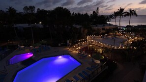 Pool - B405 Moon Bay - Inviting Waterfront Condo with Breathtaking Sunsets (Key Largo)