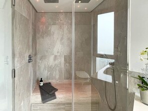 Bathroom - Exklusives Apartment in Erster Reihe (Wendtorf)