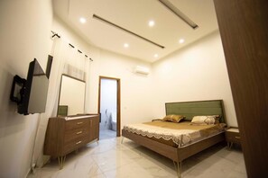 1 chambre, Wi-Fi gratuit, draps fournis