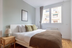 2 sovrum, strykjärn/strykbräda, wi-fi och sängkläder