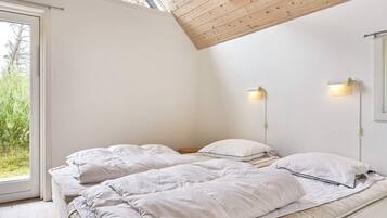 House | 3 bedrooms, individually furnished