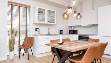House | Dining