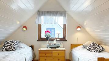 Talo | 4 makuuhuonetta, yksilöllisesti kalustettu