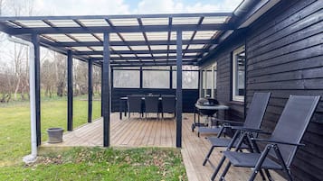 House | Bahagian luar