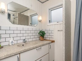 House | Bathroom