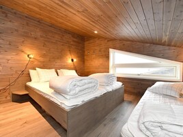 4 habitaciones y muebles diferentes 