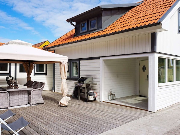 House | Exterior