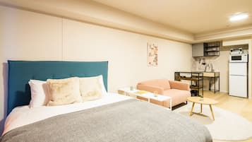 Deluxe Room | Iron/ironing board, free WiFi, bed sheets