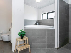 House | Bathroom