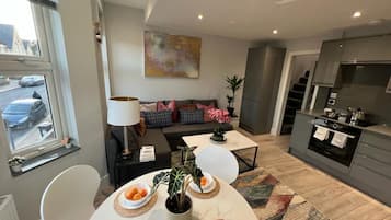 Classic Apartment | Living area