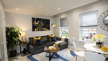 Signature Apartment | Living area