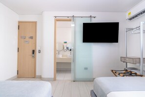 Standard Double or Twin Room | Soundproofing, free WiFi, bed sheets - Hotel Marco Polo Rodadero (Santa Marta)