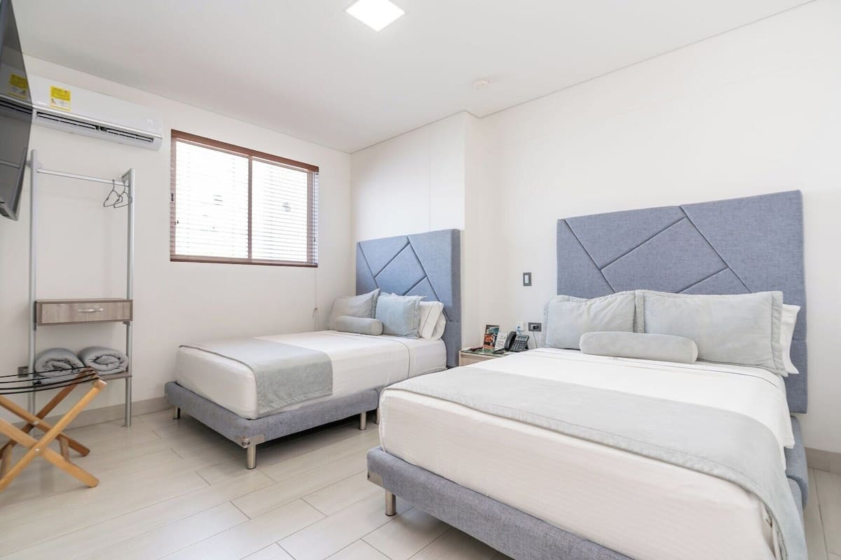 Soundproofing, free WiFi, bed sheets