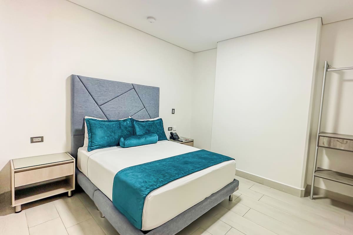 Kamar Double Standar | Kedap suara, Wi-Fi gratis, dan seprai linen