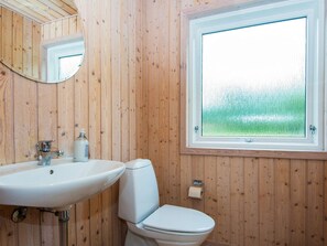 House | Bathroom