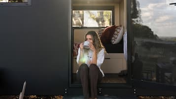 Hytte | Premium-sengetøj, individuel indretning, mørklægningsgardiner