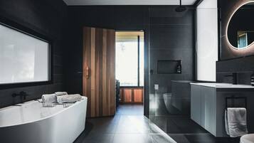 Towels, soap, shampoo, toilet paper