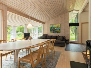 House | Dining - 8 Person Holiday Home in Albaek (Aalbaek)