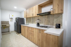 Kühlschrank, Mikrowelle