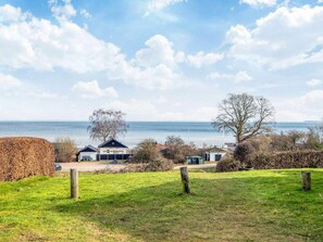 House | Water view