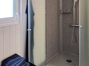 House | Bathroom | Bathtub