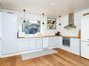 House | Private kitchen - 8 Person Holiday Home in Asnaes (Asnaes)