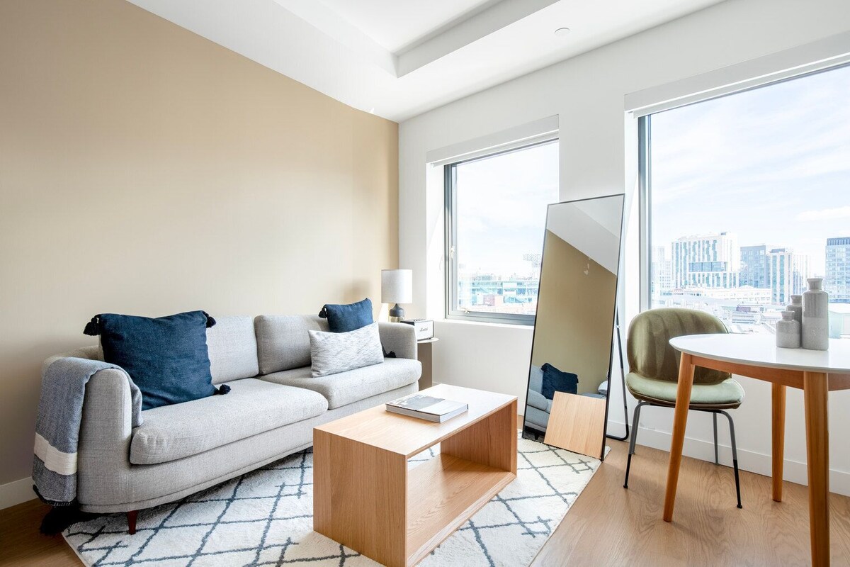 Modern Fenway Studio w/ W/D, Roof & Gym, nr Fenway Park, by Blueground