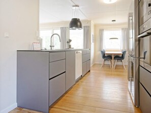 House | Private kitchen - 7 Person Holiday Home in Nexo-by Traum (Nexø)