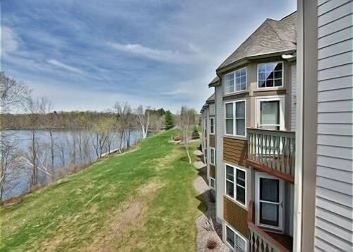 Unit 207 2 Bdrm/ 2 Ba 2 Bedroom Condo by RedAwning