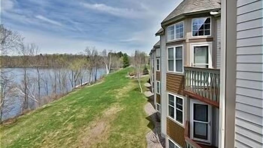 Unit 207 2 Bdrm/ 2 Ba 2 Bedroom Condo by RedAwning