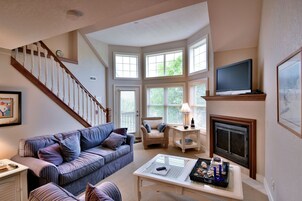 Condo, 1 quarto | Área de estar