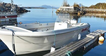 6 Person Holiday Home in Midsund-by Traum