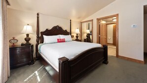 Condo, 3 Bedrooms | 1 bedroom, WiFi (free) - Villas at Zermatt Resort - Condos (Midway)