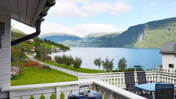 House | Terrace/patio