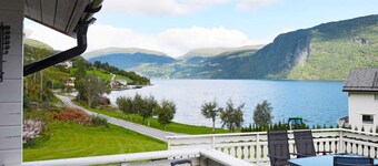 4 Person Holiday Home in Utvik-by Traum