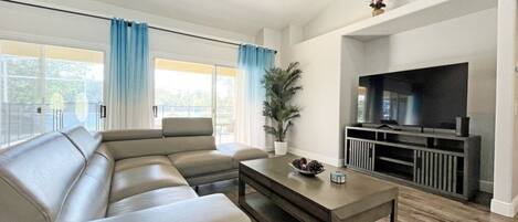 Casa, 3 habitaciones | Área de sala de estar