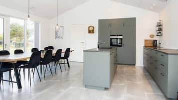 House | Dining