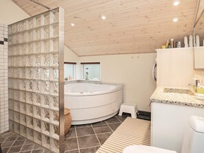 House | Bathroom