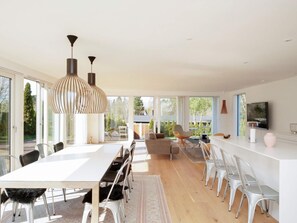 House | Dining - 6 Person Holiday Home in Hornbaek (Hornbaek)