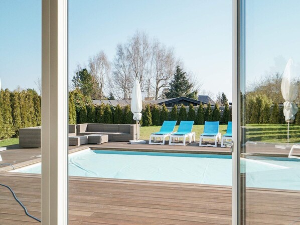 House | Pool | Outdoor pool, a heated pool - 6 Person Holiday Home in Hornbaek (Hornbaek)