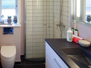 House | Bathroom