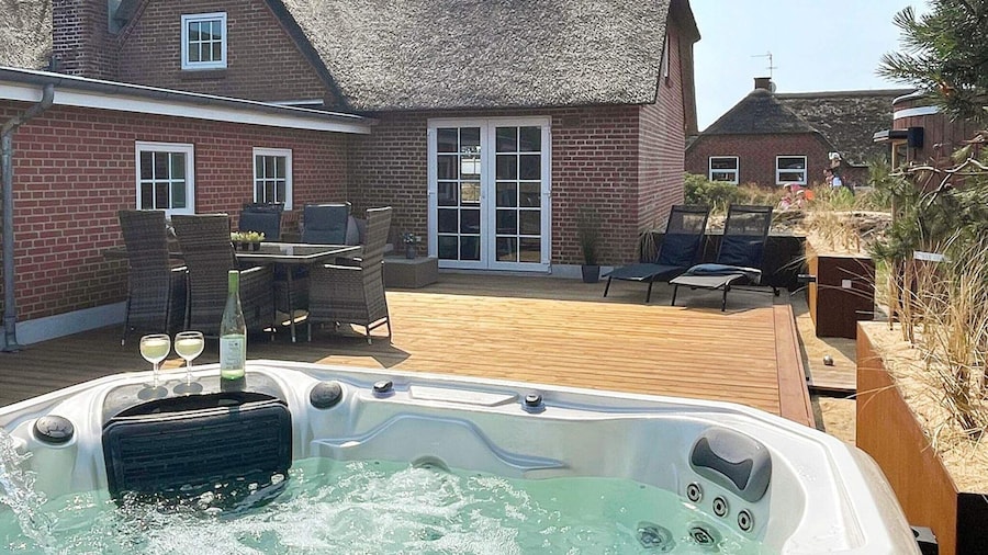 6 Person Holiday Home in Blavand
