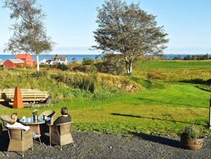 House | Dining - 9 Person Holiday Home in Fjortoft (Ålesund)