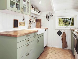 House | Private kitchen - Charming Nordic Retreat - By Traum Ferienwohnungen (Aalbaek)