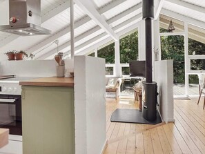House | Private kitchen - Charming Nordic Retreat - By Traum Ferienwohnungen (Aalbaek)