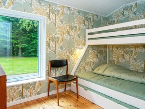 House | 5 bedrooms, individually furnished