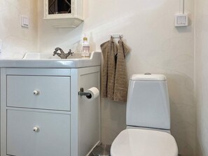 House | Bathroom - 4 Person Holiday Home in Oskarshamn-by Traum (Oskarshamn)